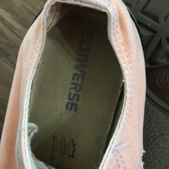 Pink-ish/Orange-ish Converse - Picture 4 of 4